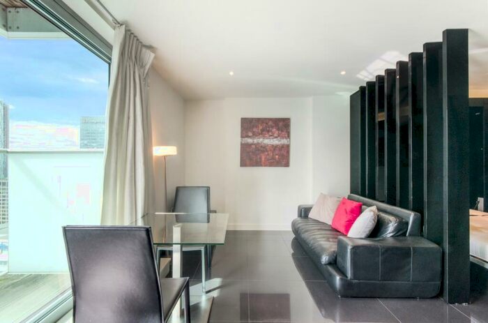 Studio To Rent In West Tower, Pan Peninsula, Canary Wharf, E14