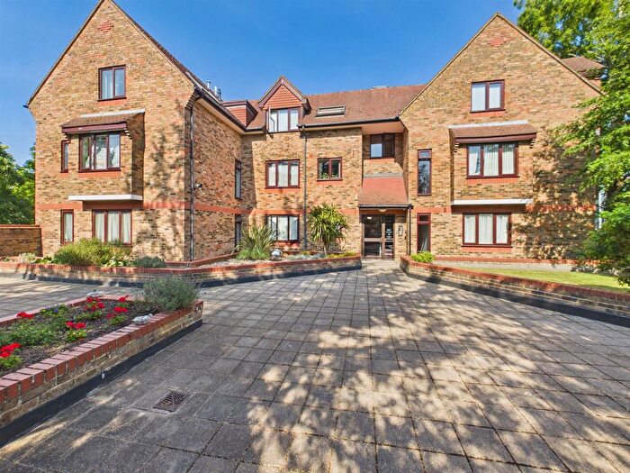 1 Bedroom Flat For Sale In Bell View Manor, The Oaks, Ruislip, HA4