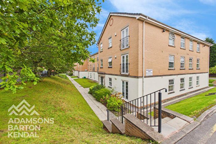 2 Bedroom Apartment For Sale In Dell Road, Shawclough, OL12