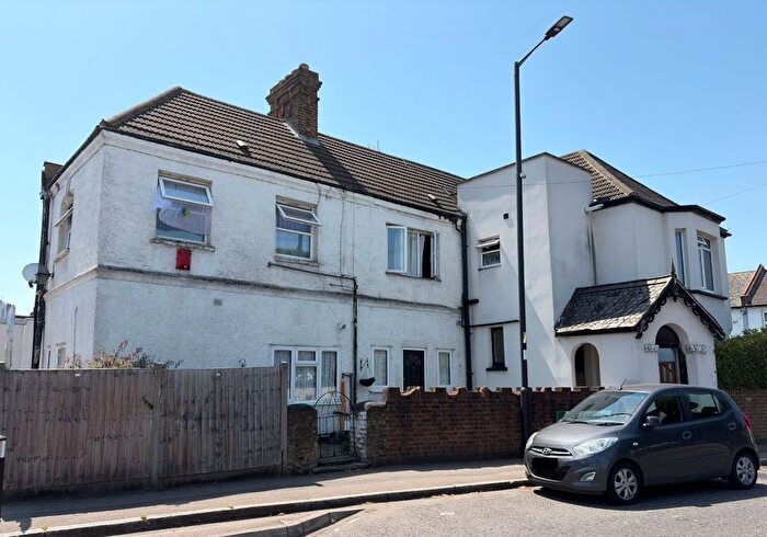 2 Bedroom Flat For Sale In C Bury Street, Edmonton, London, N9