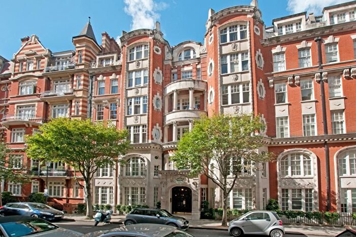 2 Bedroom Flat To Rent In Basil Street, SW3