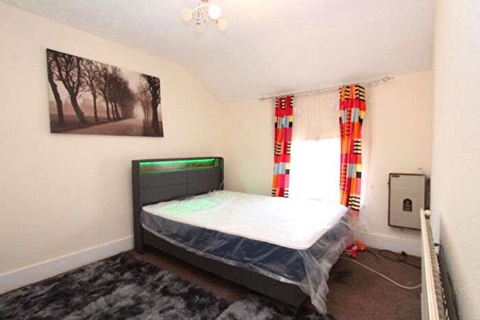 1 Bedroom Terraced House To Rent In Kings Road, Reading, RG1