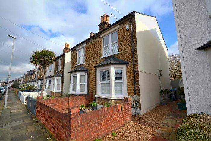 2 Bedroom Semi-Detached House To Rent In Willoughby Road, Kingston Upon Thames, KT2