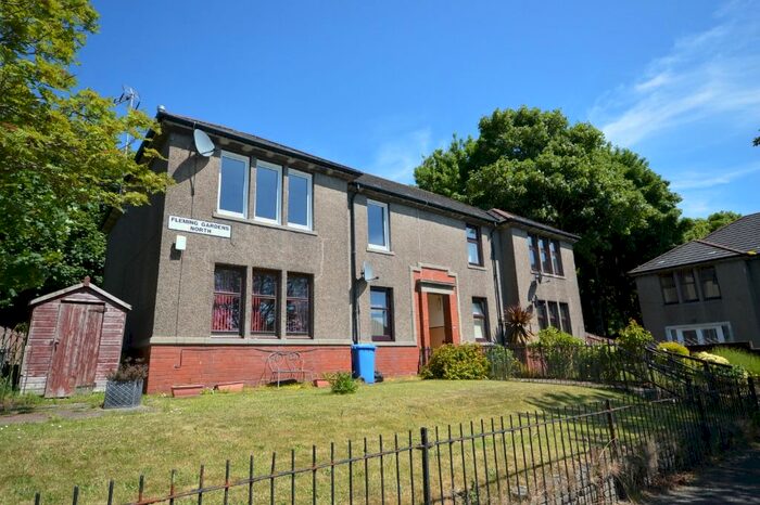 2 Bedroom Flat To Rent In Fleming Gardens North, Coldside, Dundee, DD3