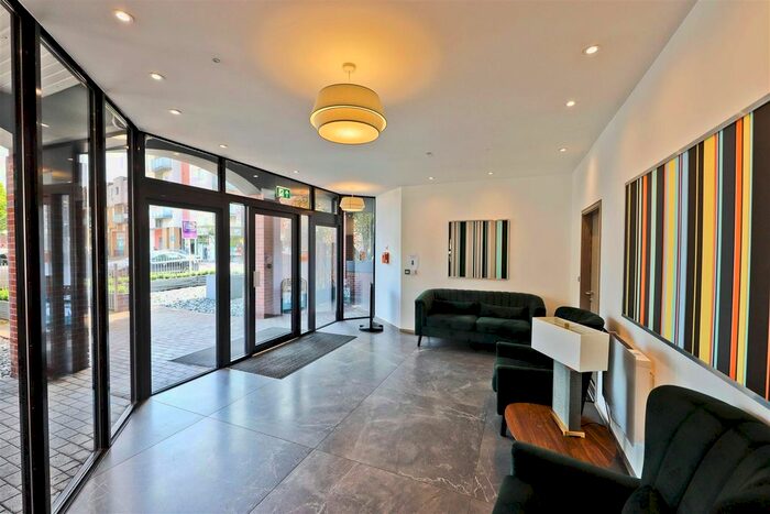 1 Bedroom Flat For Sale In Kirk House, Yiewsley, West Drayton, UB7