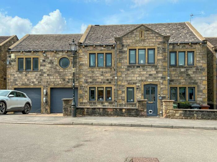 5 Bedroom Detached House For Sale In Green Abbey, Hade Edge, Holmfirth, HD9