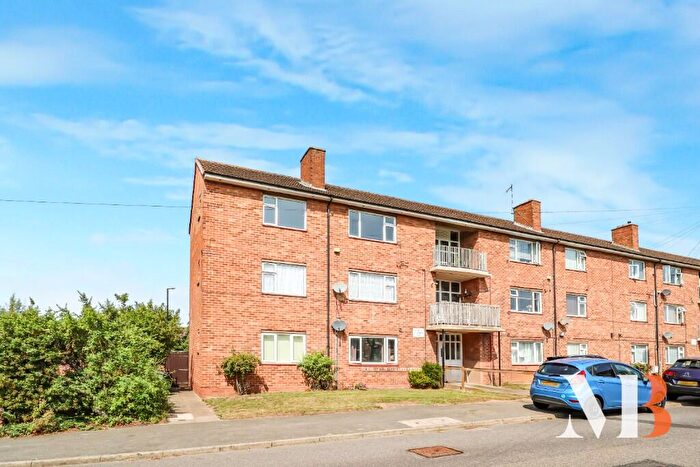 2 Bedroom Apartment For Sale In Charminster Drive, Coventry, West Midlands, CV3