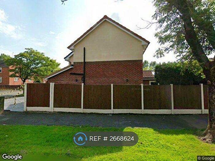 2 Bedroom Semi Detached House To Rent In Covert Road, Oldham, OL4
