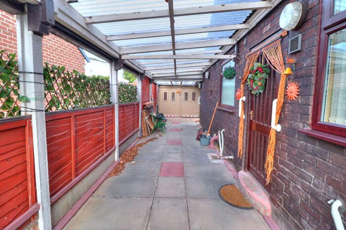 2 Bedroom Semi-Detached Bungalow For Sale In Crossdale Road, Hindley Green, WN2