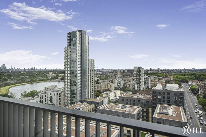 2 Bedroom Flat For Sale In Dragonfly Walk, London, N4