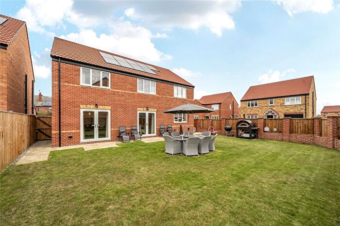 5 Bedroom Detached House For Sale In Tractor Court, Strawberry Fields, Carlton, Wakefield, West Yorkshire, WF3