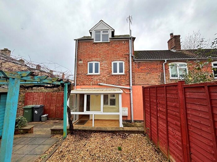 1 Bedroom Cottage To Rent In Regent Street, Stonehouse, Gloucestershire, GL10