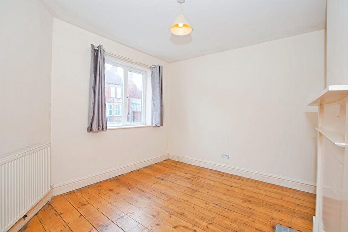 3 Bedroom Detached Bungalow For Sale In St. Michaels Avenue, Yeovil, BA21