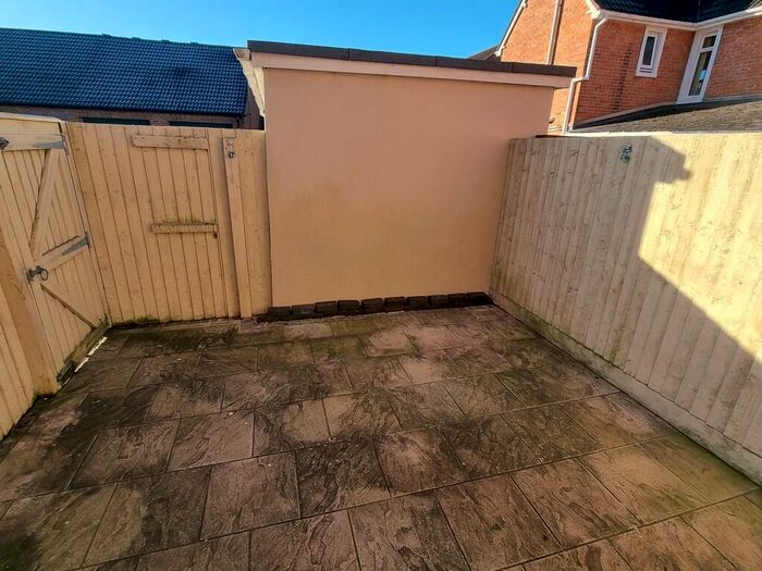 2 Bedroom End Of Terrace House To Rent In Fairfield Road, Warminster, BA12