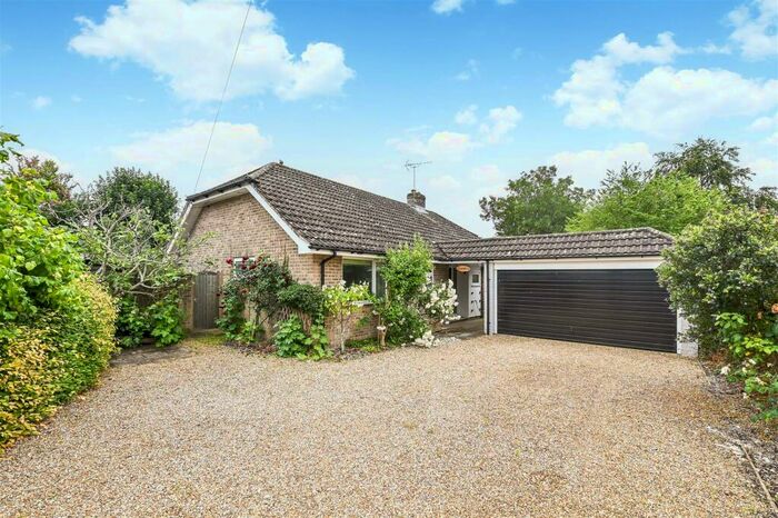 3 Bedroom Detached Bungalow To Rent In Malcolm Road, Tangmere, PO20