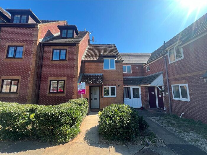 2 Bedroom House To Rent In Morse Close, Chippenham, SN15