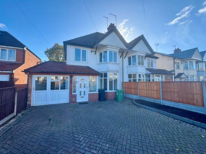3 Bedroom Semi Detached House For Sale In Spies Lane, Halesowen, B62
