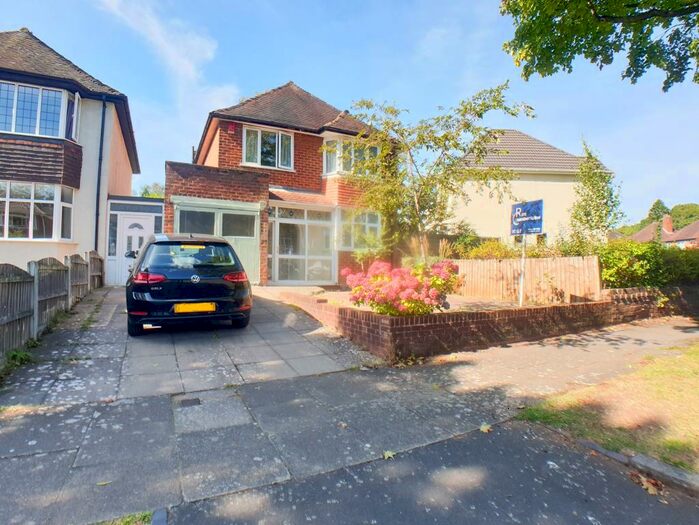 3 Bedroom Semi-Detached House To Rent In The Hurst, Moseley, Birmingham, B13