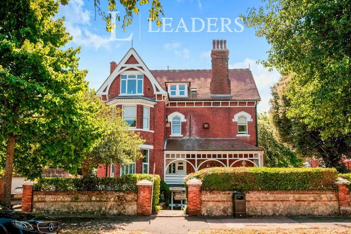 1 Bedroom Flat To Rent In Carlisle Road, Eastbourne, BN20