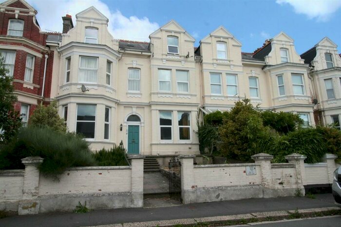 2 Bedroom Flat To Rent In Lockyer Road, Mannamead, Plymouth, PL3