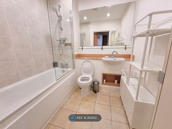 1 Bedroom Flat To Rent In Nelson Walk, London, E3