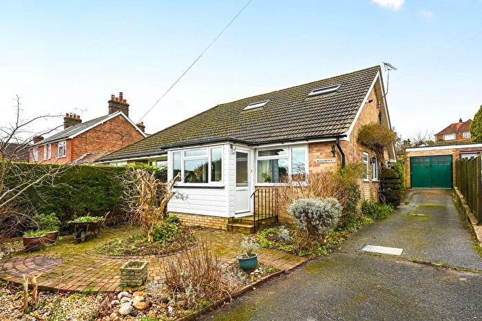 2 Bedroom Property For Sale In New Road, Rotherfield, TN6