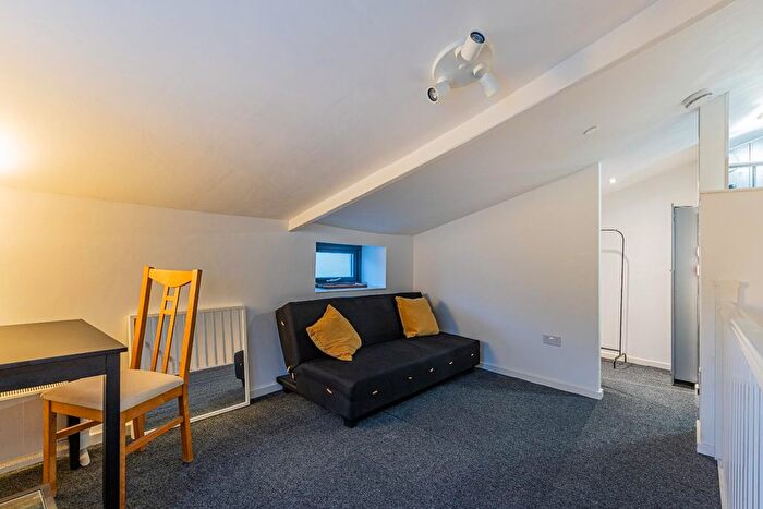 1 Bedroom Flat For Sale In Salop Place, Penarth, CF64