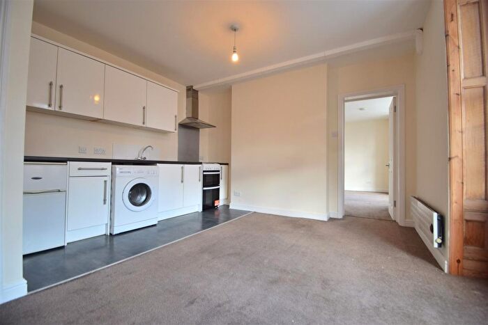 1 Bedroom Flat To Rent In Park End Road, Tredworth, Gloucester, GL1
