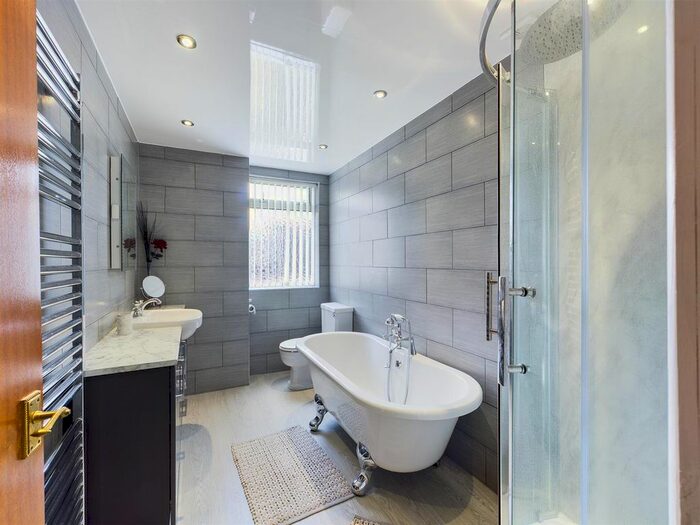 2 Bedroom Terraced House To Rent In Etruria Vale Road, Stoke-On-Trent, Staffordshire, ST1