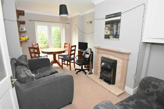 4 Bedroom Property To Rent In Hambleton Avenue, York, YO10