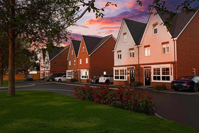 4 Bedroom Semi-Detached House For Sale In Bloomfield Road, Tipton, DY4