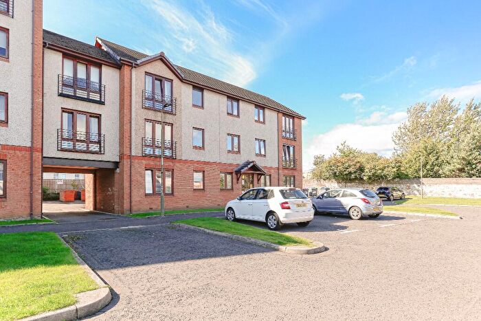 1 Bedroom Flat To Rent In Hawkhill, Restalrig, Edinburgh, EH7