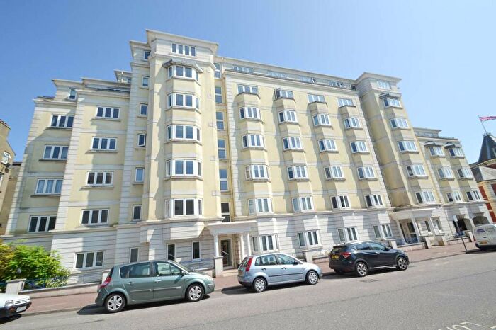 2 Bedroom Flat To Rent In Compton Street, Eastbourne, BN21
