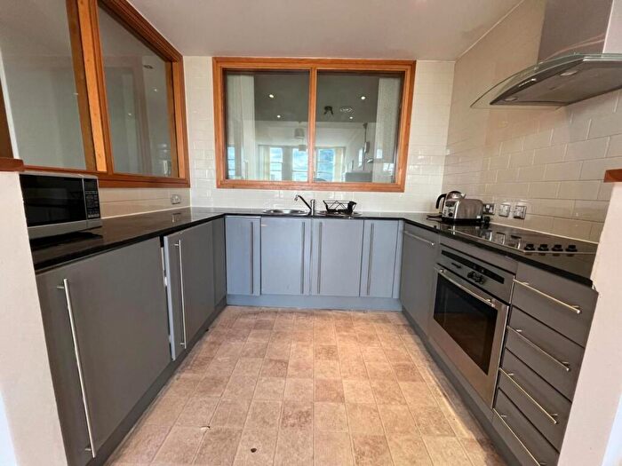 2 Bedroom Apartment To Rent In Church Street, Manchester, M4