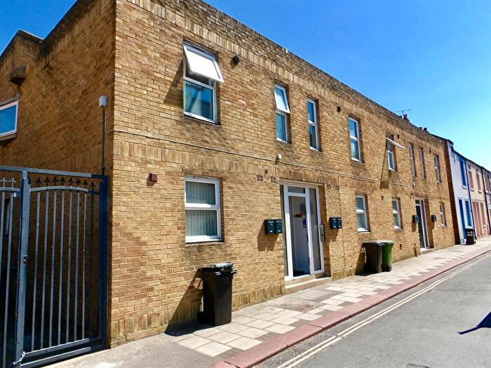 1 Bedroom Flat To Rent In Crosby Street, Maryport, Cumbria, CA15