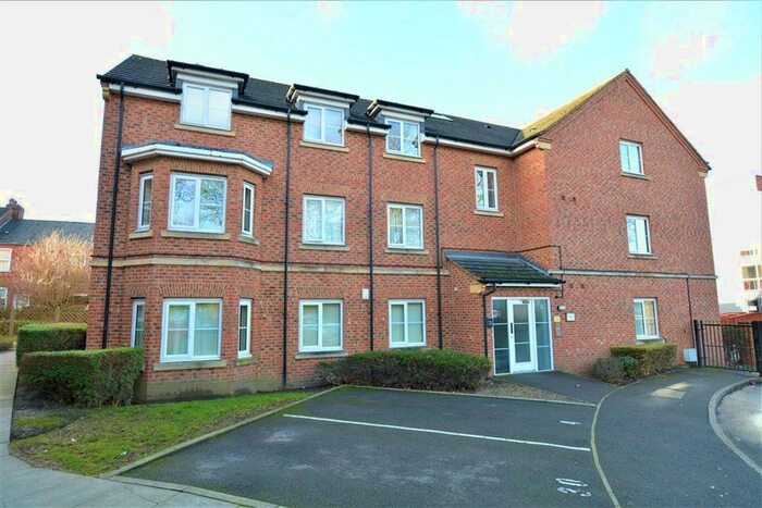 2 Bedroom Flat To Rent In Castle Grove, Pontefract, WF8