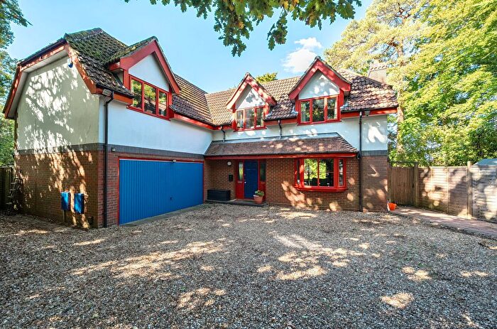 5 Bedroom Detached House For Sale In Winchester Road, Bassett, Southampton, Hampshire, SO16