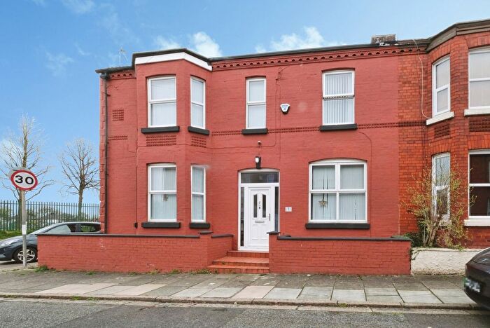 3 Bedroom End Terrace House For Sale In Brereton Avenue, Liverpool, Merseyside, L15