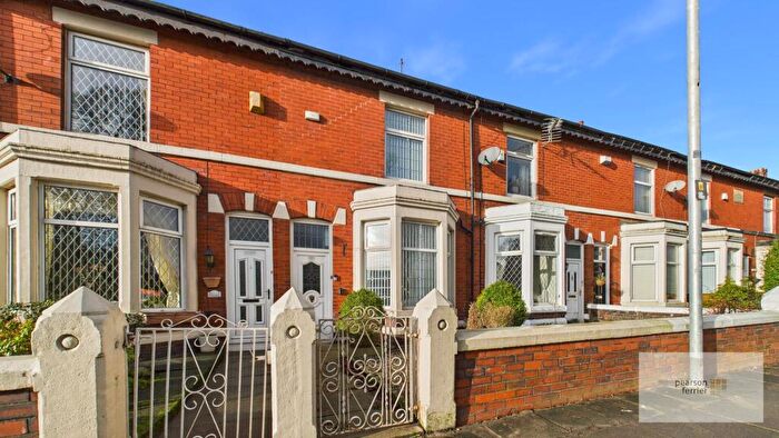3 Bedroom Terraced House For Sale In Walmersley Road, Walmersley, Bury, BL9