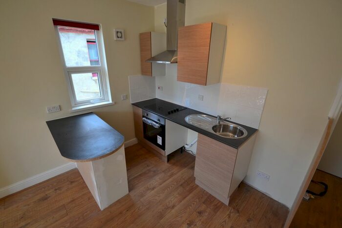 Studio To Rent In Connaught Road, Roath, Cardiff, CF24