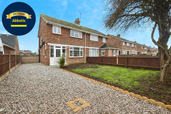 3 Bedroom House To Rent In Baddow Hall Crescent, Great Baddow, CM2
