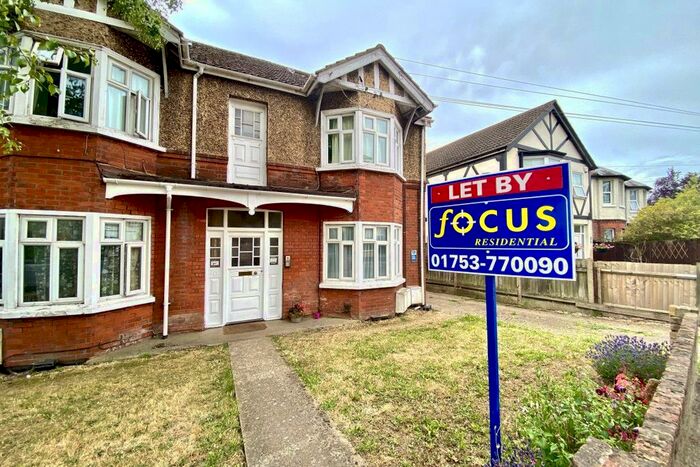 Studio To Rent In Stomp Road, Burnham, Slough, SL1