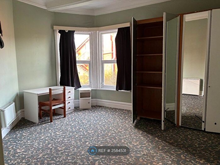 1 Bedroom Flat To Rent In Knowsley Road, Southport, PR9