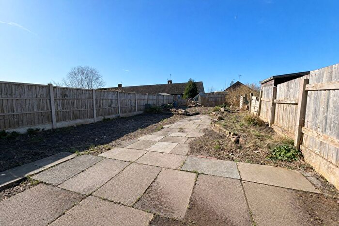 3 Bedroom Semi-Detached House For Sale In Trevor Road, Burscough, L40