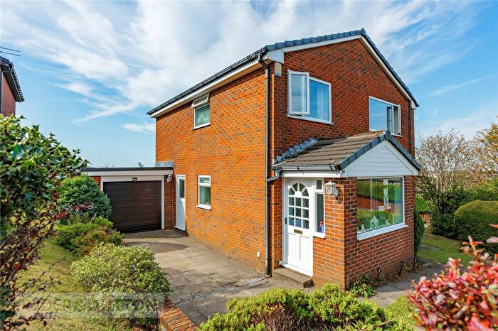 4 Bedroom Detached House For Sale In Mayfield Avenue, Springhead, Saddleworth, OL4