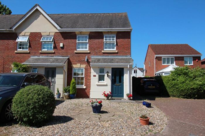 3 Bedroom Semi-Detached House For Sale In Miles Close, Pill, Bristol, BS20