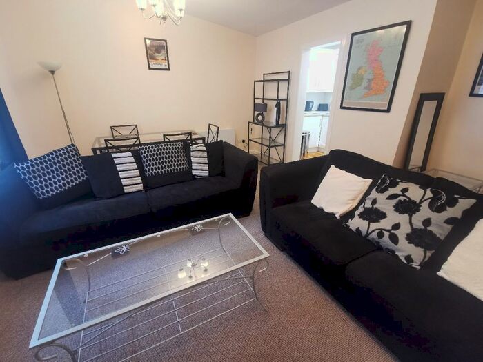 2 Bedroom Flat To Rent In Clayton Street West, Newcastle Upon Tyne, NE1