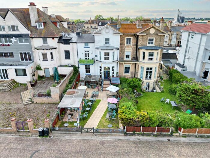 6 Bedroom House For Sale In Esplanade, Lowestoft, NR33
