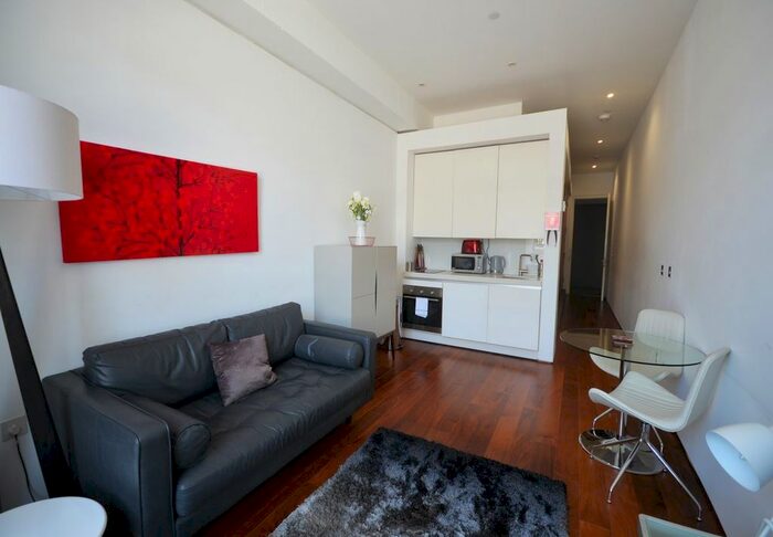 1 Bedroom Flat To Rent In Royal William Yard, Plymouth, PL1