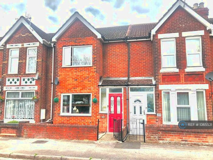 3 Bedroom Terraced House To Rent In Market Street, Eastleigh, SO50